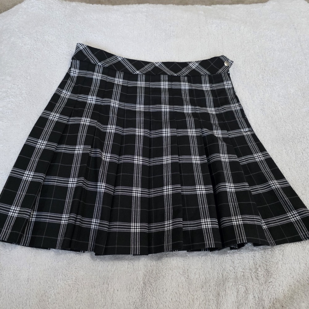Divided H&M Women Black/White Plaid Pleated Skirt Clueless Y2K Retro Grunge Sz 6